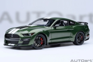Ford Mustang Shelby GT500 Coupe 2023 eruption green 1:18 AUTOart