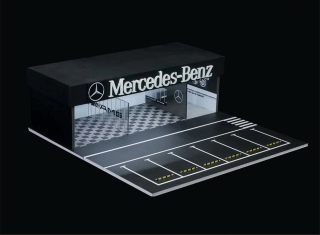 Diorama *Mercedes-Benz garage with light* 1:64 Black Box Diorama
