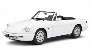 Alfa Romeo Spider 1.6 - 2.0i 1990 white 1:18 Laudoracing Model
