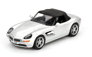 BMW Z8 *The World Is Not Enough* 1999 silver English Blister Packaging 1:64 Mini GT