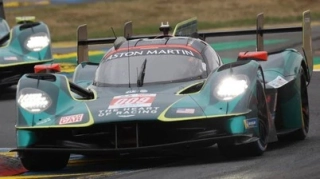 Aston Martin Valkyrie ASTON MARTIN THOR TEAM #009 Riberas/Sorensen/De Angelis 24H Le Mans 2025 1:64 Spark