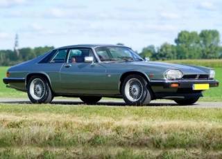 Jaguar XJ-S 5.3 H.E.Coupe 1986 green metallic 1:18 Norev