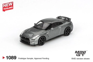 Nissan GT-R 2013 (NISMO R35 CRS Version) dark metal gray 1:64 Mini GT