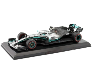Mercedes-AMG F1 W10 #44 L. Hamilton F1 World Champion 2019 1:24 Premium Collectibles