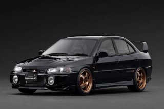 Mitsubishi Lancer Evolution IV CN9A black 1:18 Ignition Model