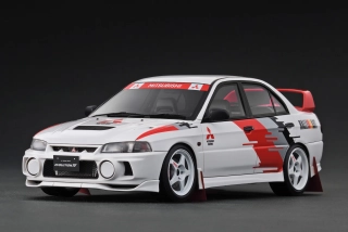 Mitsubishi Lancer Evolution IV CN9A white rally decoration version 1:18 Ignition Model