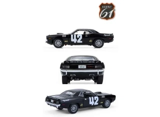 Plymouth Cuda #42 Jess Neal 1971 1:18 Highway 61