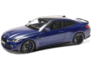 BMW M4 Coupe LCI blue 1:18 BMW Collection