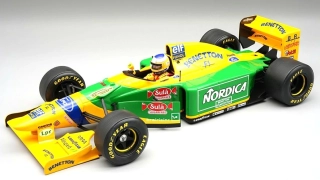 Benetton F1 B193 Team Benetton Ford #0 M.Alboreto Test Barcelona 1993 with Pilot Figure 1:18 Tecnomodel