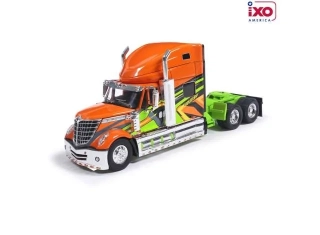 International Lonestar 2010 orange/green 1:64 Ixo America