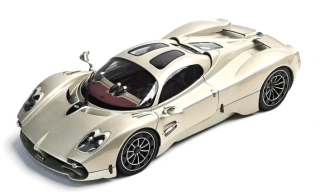 Pagani Utopia gold 1:18 LCD Model