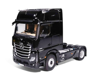 Mercedes-Benz Actros L black + Lohr Autotransporter 1:18 NZG