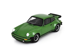 Porsche 930 Turbo 3.0 1975 green/black interior 1:18 Spark