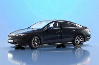 Mercedes-Benz CLA Coupe HEV 2024 cosmos black 1:18 NZG