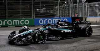 Mercedes-AMG Petronas F1 Team W16 E Performance #63 G.Russell Winner Singapore GP 2025 1:43 Minichamps