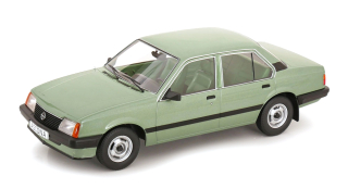 Opel Ascona C green 1:18 MCG 