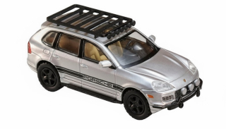 Porsche Cayenne silver 1:64 Street Weapon