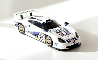 Porsche GT1 #25 B.Wollek/T.Boutsen/H.-J.Stuck 24H Le Mans 1997 1:64 Street Weapon