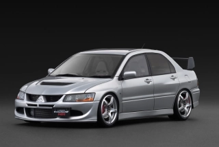Mitsubishi Lancer Evolution VIII MR (CT9A) silver 1:18 Ignition Model