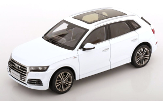 Audi Q5L S-Line 2018 white 1:18 Paudi Model