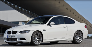 BMW E92 M3 2007 alpine white 1:43 Solido