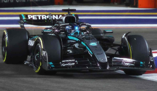 Mercedes W16 Mercedes-AMG Petronas F1 Team # 63 G.Russell Winner Singapore GP 2025 1:43 Spark