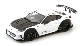 Toyota GR86 LBWK Body KIT white 1:18 Solido