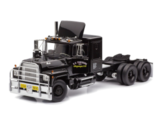 Mack RL700L 1974 black 1:18 Road Kings