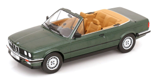 BMW 325i (E30) Cabriolet 1985 green 1:18 MCG 