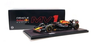 Red Bull Racing Honda RB18 #1 M.Verstappen Winner Zandvoort 2022 1:12 Minichamps