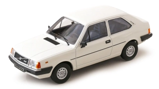 Volvo 343 1982 white 1:18 Triple9 Collection