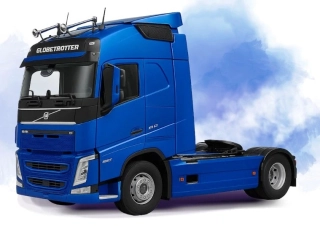 Volvo Trucks FH 2024 blue 1:43 Solido