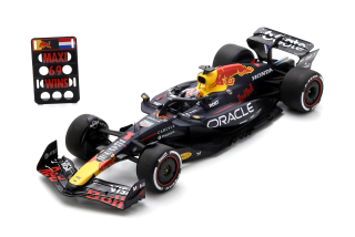 Oracle Red Bull Racing RB21 #1 M.Verstappen Winner Las Vegas GP 2025 with Pit Board 1:18 Spark