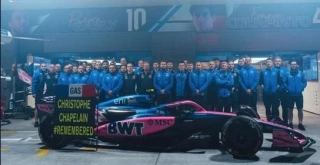 BWT Alpine F1 Team A525 #10 P.Gasly Las Vegas GP 2025 with Pit Board 1:43 Spark