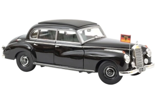 Mercedes-Benz 300B (W186) Limousine 1955 Personal Car Konrad Adenauer 1:18 Norev