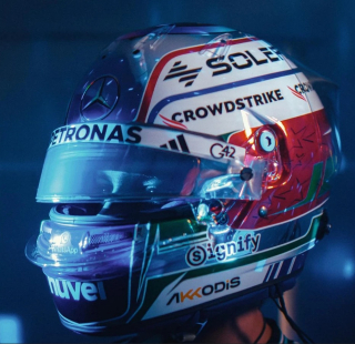 Helmet - Mercedes-AMG Petronas F1 Team - Kimi Antonelli - Las Vegas GP 2025 1:5 Spark