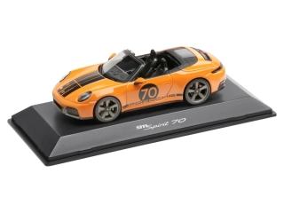 Porsche 911 Spirit 70 Signal Orange 1:43 Spark