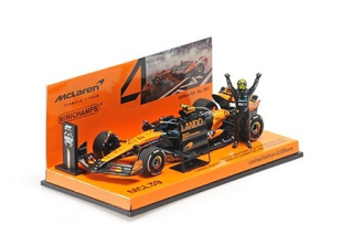 McLaren MCL39 #4 L.Norris World Champion Abu Dhabi GP 2025 with Standing Figurine Pitboard & Position Board 1:43 Minichamps