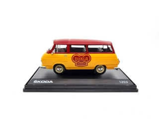 Škoda 1203 Dukla Trenčín limitovaná edice "Hokej 88" 1:43 Svět autíček
