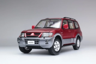 Mitsubishi Pajero V73 red 1:18 Sun Star
