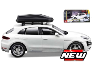 Porsche Macan + Cargo Roof Box 2013 white 1:24 Bburago