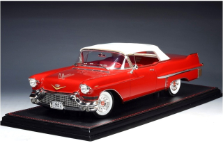 Cadillac Series 62 Cabriolet Closed 1957 red/white 1:18 Stamp Models