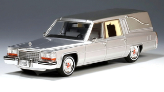 Cadillac Superior 1980 Funeral Car silver 1:43 GLM Models