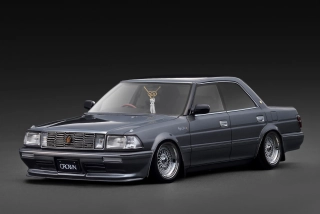 Toyota Crown Royal Saloon G 130 grey metallic 1:18 Ignition Model