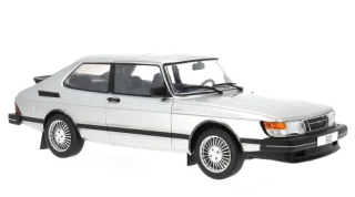 Saab 900 Turbo 1981 silver 1:18 MCG Modelcar Group