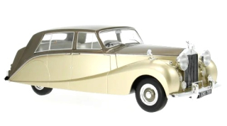 Rolls Royce Silver Wraith Empress by Hooper 1956 brown/gold 1:18 MCG Modelcar Group