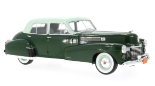 Cadillac Fleetwood Series 60 Special Sedan 1941 dark green/light green 1:18 MCG Modelcar Group