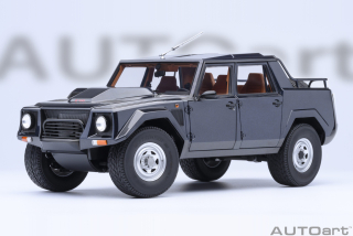 Lamborghini LM002 blue metallic 1:18 AUTOart