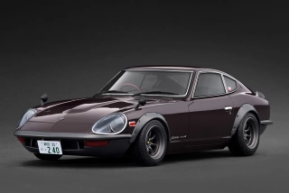 Nissan Fairlady 240ZG HS30 maroon 1:18 Ignition Model