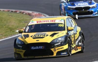 Ford Focus NAPA Racing UK #100 A.Sutton BTCC Brands Hatch Indy 2025 100 Years of NAPA 1:43 Spark